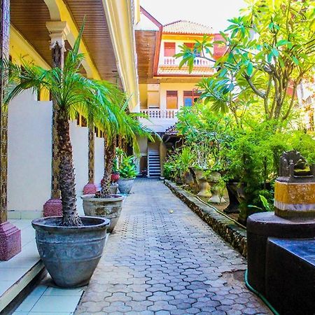 Bali Manik Beach Inn Kuta  Luaran gambar